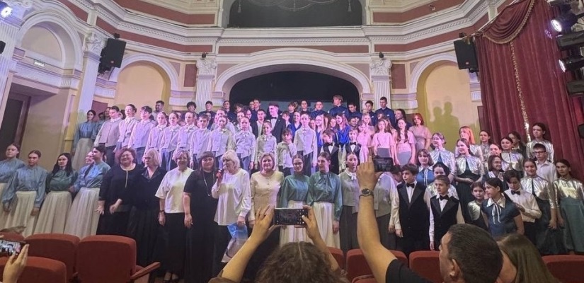 Молодёжный хор «Каданс» принял участие в «Хоровых встречах на Ангаре»