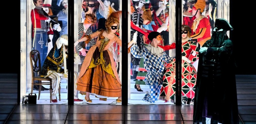 В Петербурге издадут книгу с новым взглядом на переломные моменты российской истории XX-XXI веков