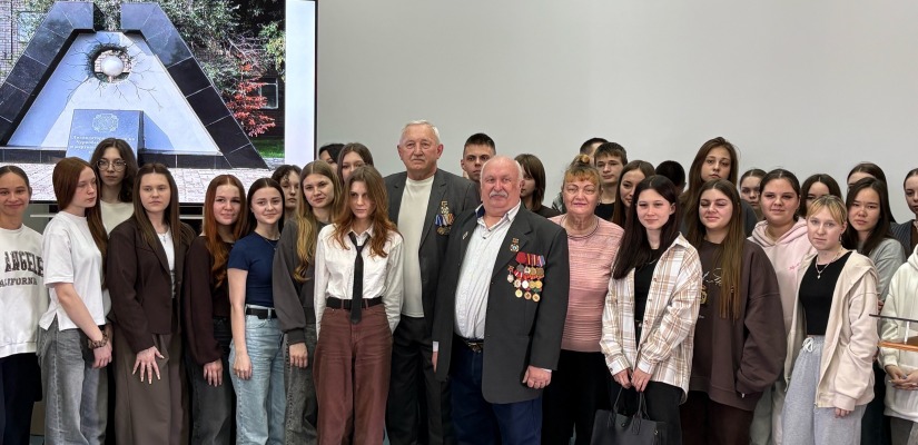 Память об аварии на Чернобыльской АЭС: ликвидаторы встретились со студентами в главной библиотеке Хакасии