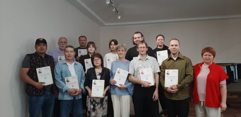 В рамка проведения конкурса музыкантов и художников имени Кенеля презентован сборник лауреатов новых номинаций
