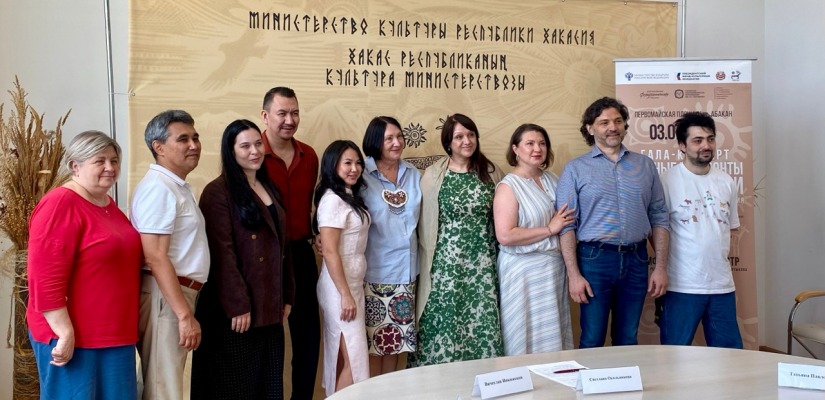 В Минкультуры Хакасии состоялась пресс-конференция со звездами мировой оперы