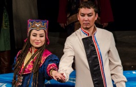 «Абахай Пахта» - спектакль на все времена