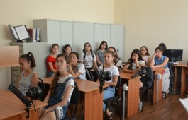 Ученики национальной гимназии имени Н.Ф. Катанова познакомились с архивными документами начала Великой Отечественной войны