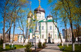 Главная библиотека Хакасии приглашает на вебинар «Святые места России»