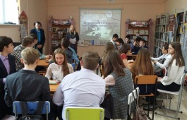 В республиканской детской библиотеке школьники сразились в турнире знатоков истории