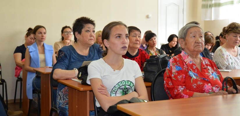 Историко-архивный клуб Национального архива Хакасии напомнил о вкладе Николая Доможакова в республику