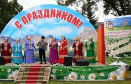 Ансамбль русской песни «Медуница» принял участие  в межрегиональном фестивале казачьей культуры в селе Ермаковское