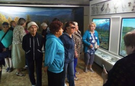 Республиканская библиотека для слепых организовала экскурсию для членов Черногорской местной организации Всероссийского общества слепых