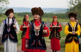 Ансамбль «Айланыс» Хакасского театра драмы и этнической музыки « Читiген» принял участие в съемках программы «Орел и Решка»
