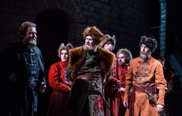 Главный музей Хакасии покажет киноверсию спектакля «Смута» в рамках проекта «Территория Победы»