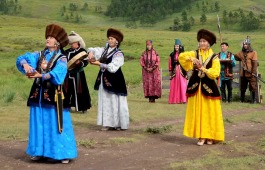 Ансамбль «Айланыс» проведет праздник Чир Ине онлайн и запустит серию мастер-классов