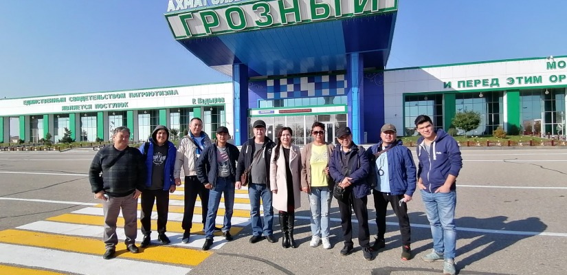 Театр «Читiген» выступает в Грозном на фестивале «Федерация»