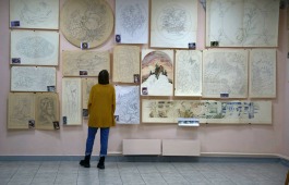 В Саяногорске открылась персональная юбилейная выставка члена Союза Художников России Андрея Лобанова «В поисках гармонии»