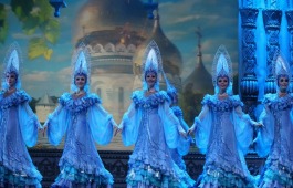 Республиканская филармония поздравляет женщин Хакасии с 8 марта праздничными концертами