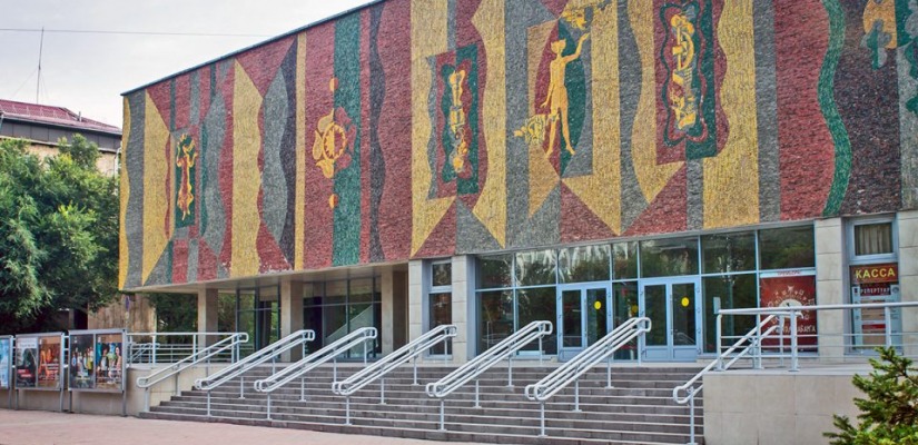 В театре Лермонтова возобновляет работу онлайн-касса