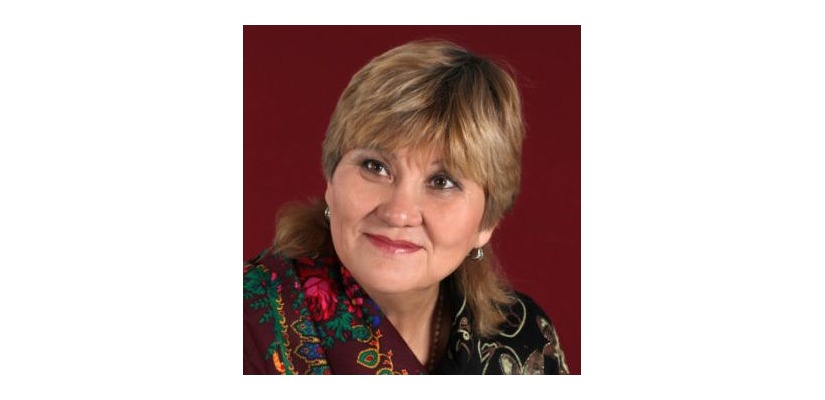 Совет старейшин Хакасии удостоил орденом «За благие дела» заслуженную артистку Хакасии Клавдию Топоеву