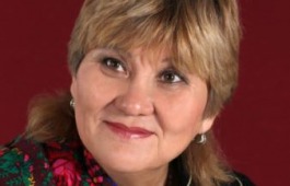 Совет старейшин Хакасии удостоил орденом «За благие дела» заслуженную артистку Хакасии Клавдию Топоеву