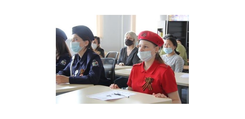В Национальной библиотеке имени Н. Г. Доможакова прошел Диктант Победы