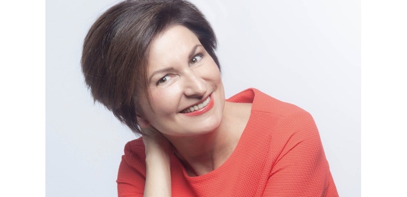 Певица Елена Никитина выступит в Абакане с новой сольной программой «Боже, какой пустяк!»