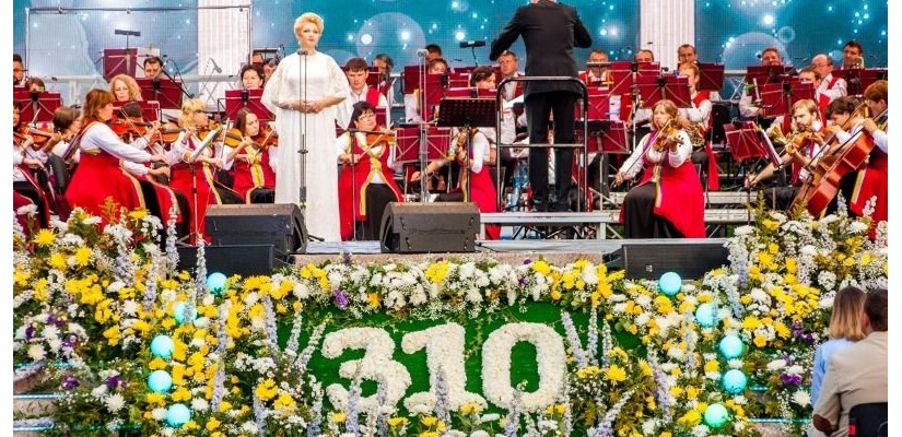 Гала-концерт звёзд оперы переносится на август