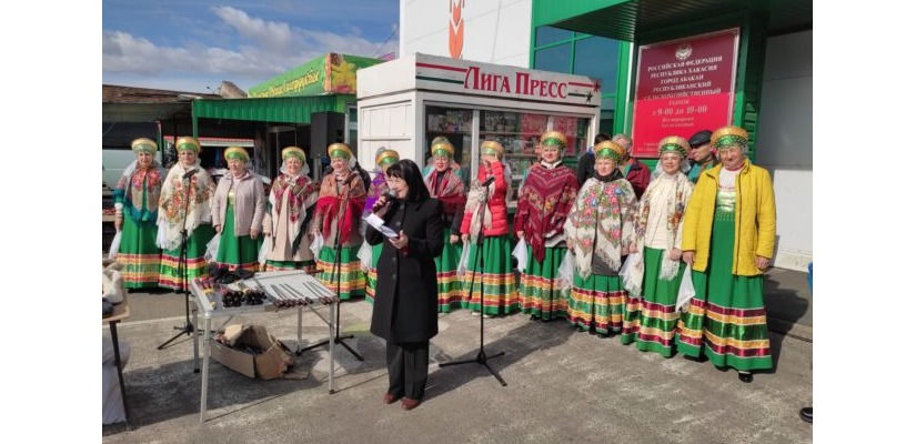Творческие коллективы Центра культуры Кадышева  поздравили работников сельского хозяйства
