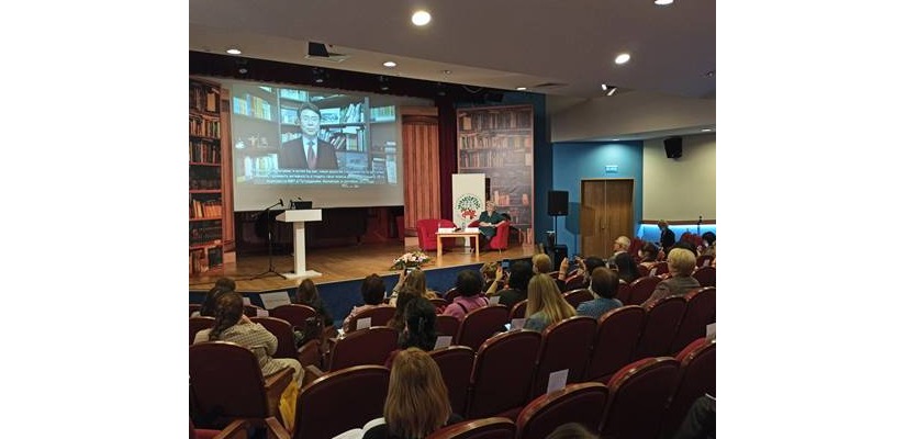 Директор Хакасской республиканской детской библиотеки участвует в ежегодном совещании директоров библиотек РФ, обслуживающих детей