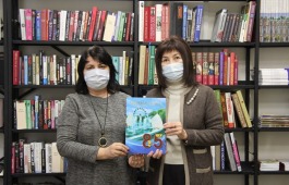 Новая книга о Черногорске будет храниться в главной библиотеке Хакасии