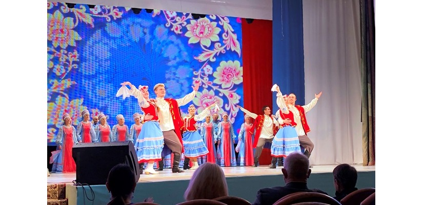 Ансамбль народного танца «Саяночка»  приглашает на праздник русского танца!