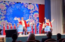 Ансамбль народного танца «Саяночка»  приглашает на праздник русского танца!