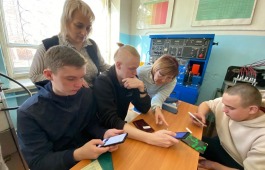 Студентам профессиональных учебных заведений Абакана рассказали о Пушкинской карте